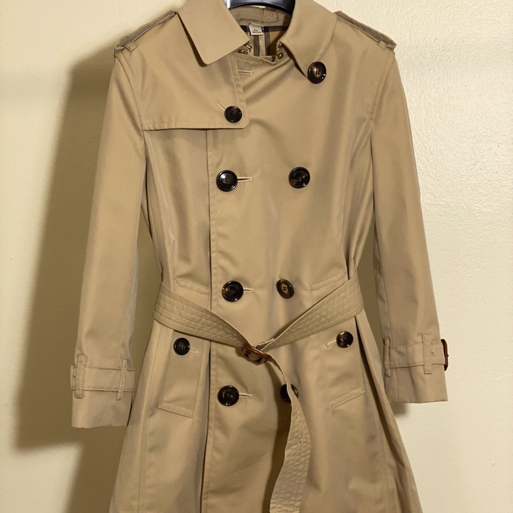NWT Youth Girls Burberry  Trench Coat